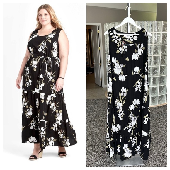 Ava & Viv Dresses & Skirts - Ava & Viv Floral Black and White Scoop Neck Maxi Dress